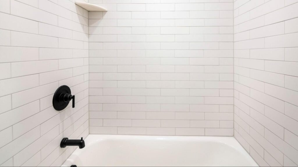 ผนังกระเบื้องลายอิฐ